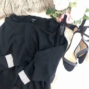 Rhinestone cuff blouse✨